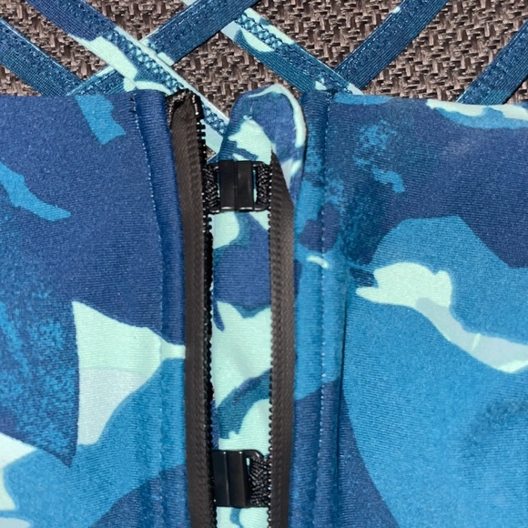 Torrid Happy Camper Sports Bra NWT - Picture 6 of 12